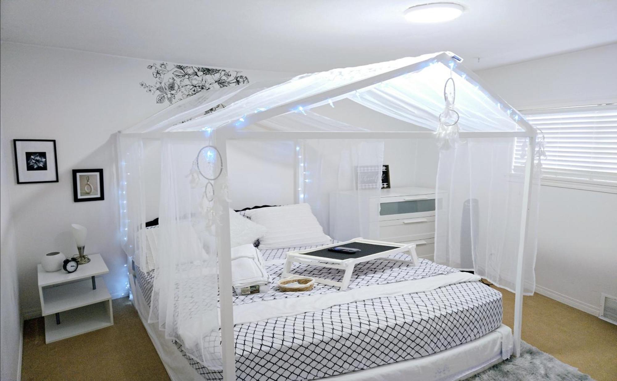 Lovely Cozy Room! With Attached Private Bath In The Heart Of Vancouver! Private Parking & Self Check-In! Bagian luar foto