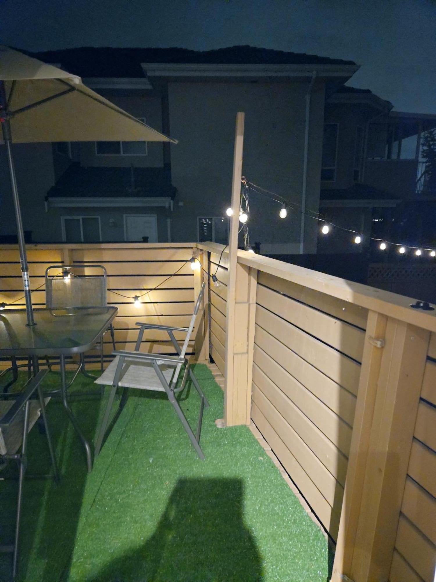 Lovely Cozy Room! With Attached Private Bath In The Heart Of Vancouver! Private Parking & Self Check-In! Bagian luar foto